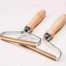 Escova Manual Removedora de Pelos Magic Shaver